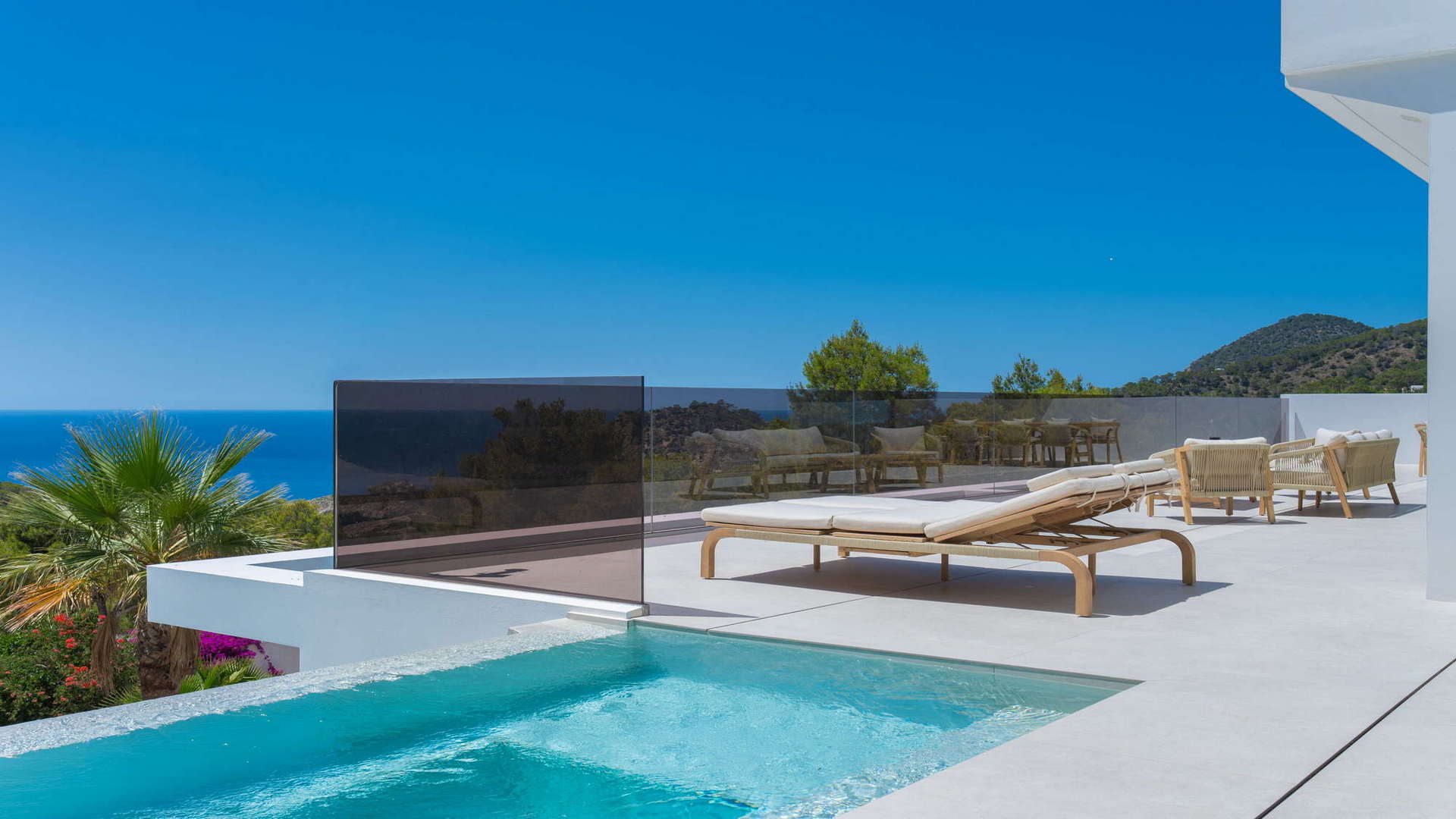 New-build villa in Cala Salada with swimming pool and sea views