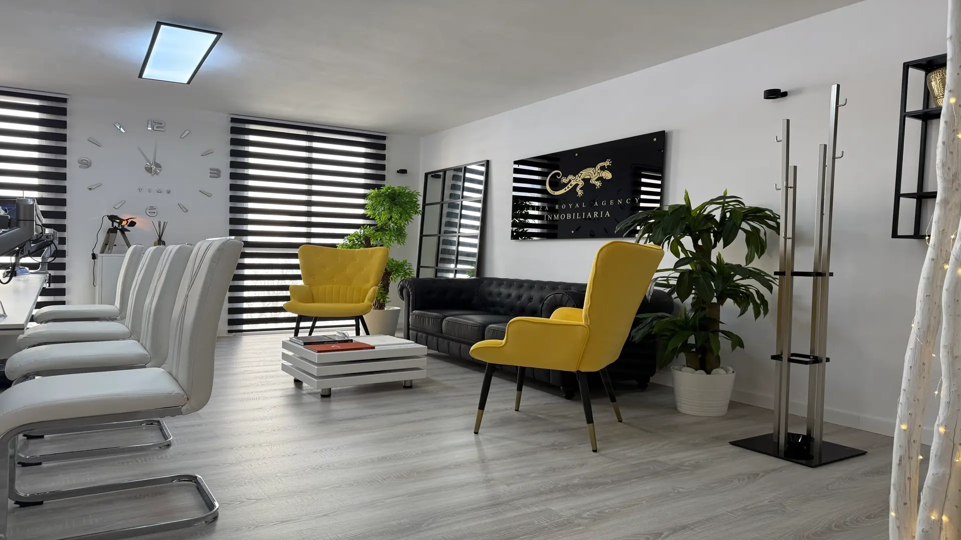 IBIZA ROYAL AGENCY OFICINAS